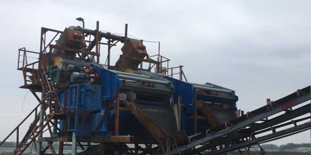 霍邱xx循環(huán)經(jīng)濟(jì)科技公司閉庫(kù)的鐵尾礦砂綜合再利用，每日獲利10萬(wàn)元