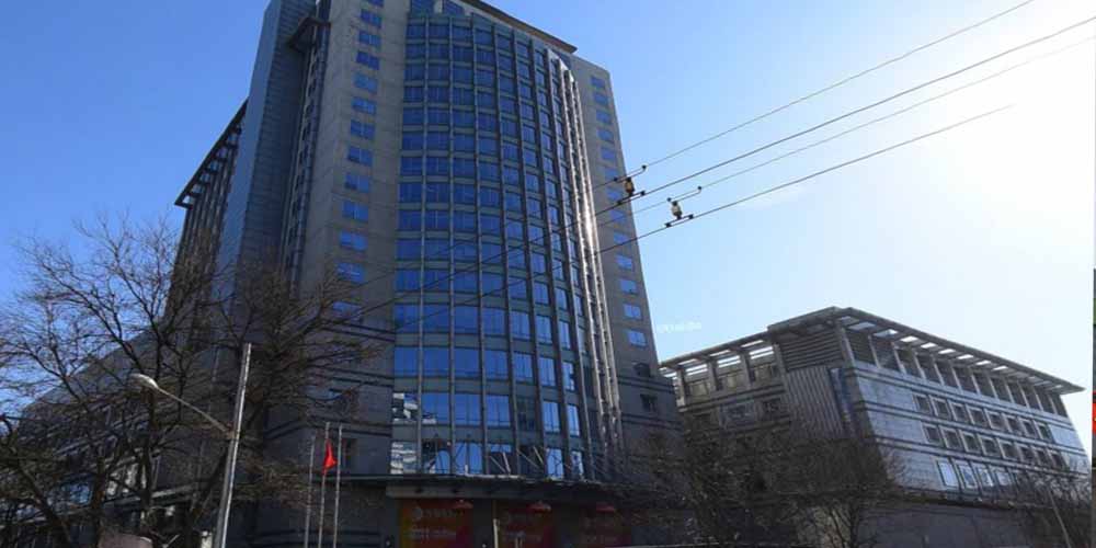 北礦磁材科技用高服氣流篩解決磁性材料的精度、細(xì)度及環(huán)境污染問(wèn)題